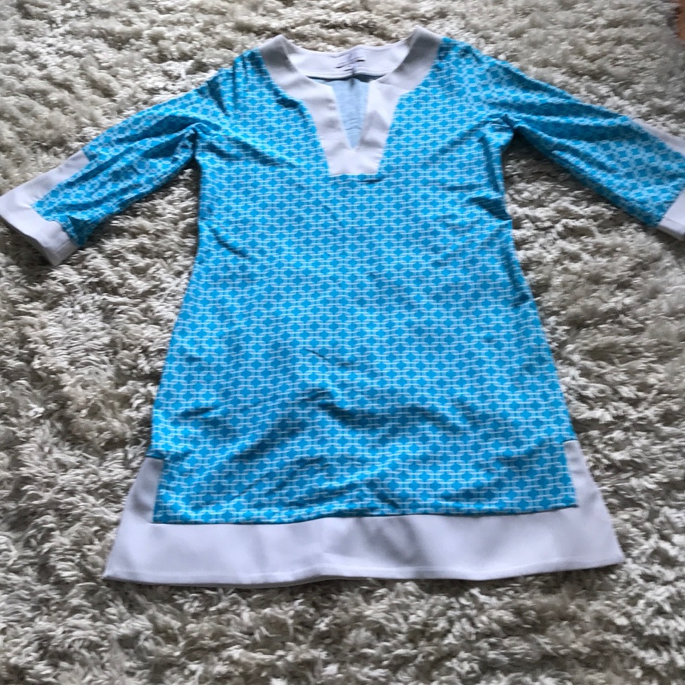 Stunning Jude Connelly tunic top